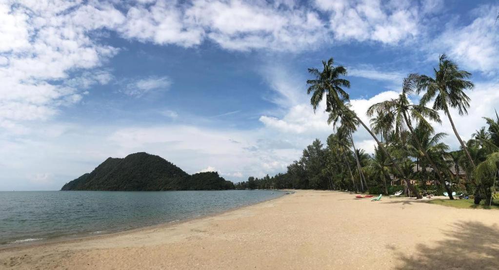 OYO 1143 Phet Luran Thai Resort Kohchang Koh Chang Exteriör bild
