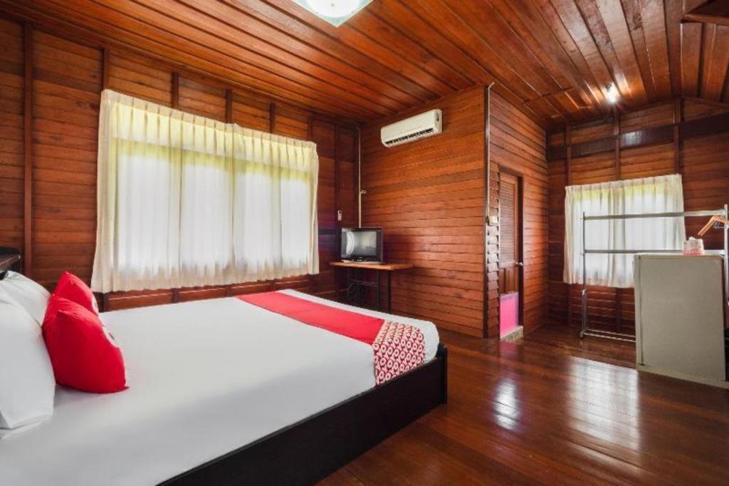 OYO 1143 Phet Luran Thai Resort Kohchang Koh Chang Exteriör bild